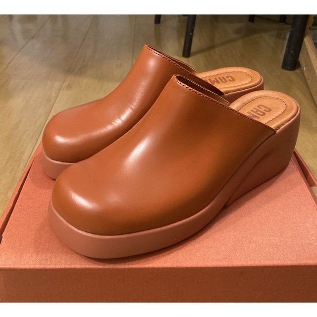 値下げしました!☆新品 カンペール Kaah オレンジ パンプス 23センチ