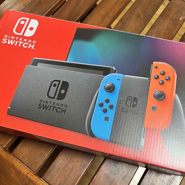 【良品・匿名配送】Nintendo Switch 本体