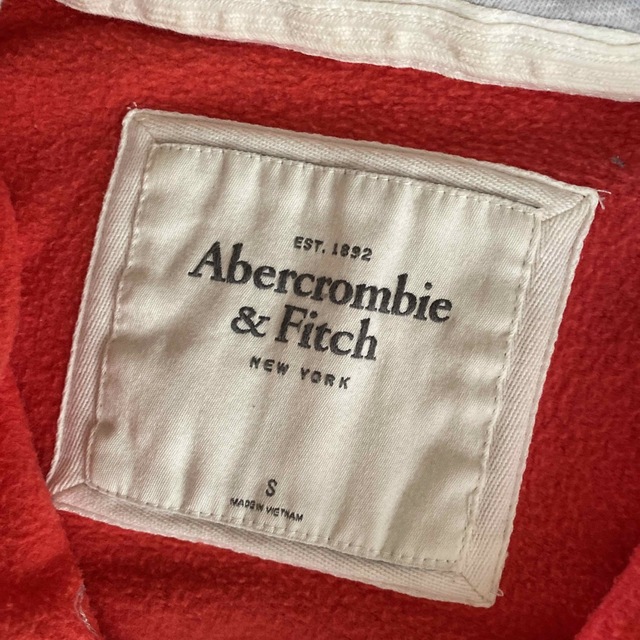 Abercrombie&Fitch(アバクロンビーアンドフィッチ)のAbercrombie&Fitch♡フーディー レディースのトップス(パーカー)の商品写真