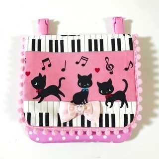 移動ポケット♡猫 ピアノ 鍵盤 可愛い リボン ピンク 黒猫♡女の子 ポーチ(ポシェット)
