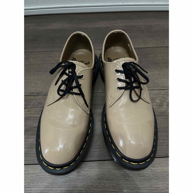 UNDERCOVER(アンダーカバー)のDR. MARTENS × UNDERCOVER 1461 メンズの靴/シューズ(ブーツ)の商品写真