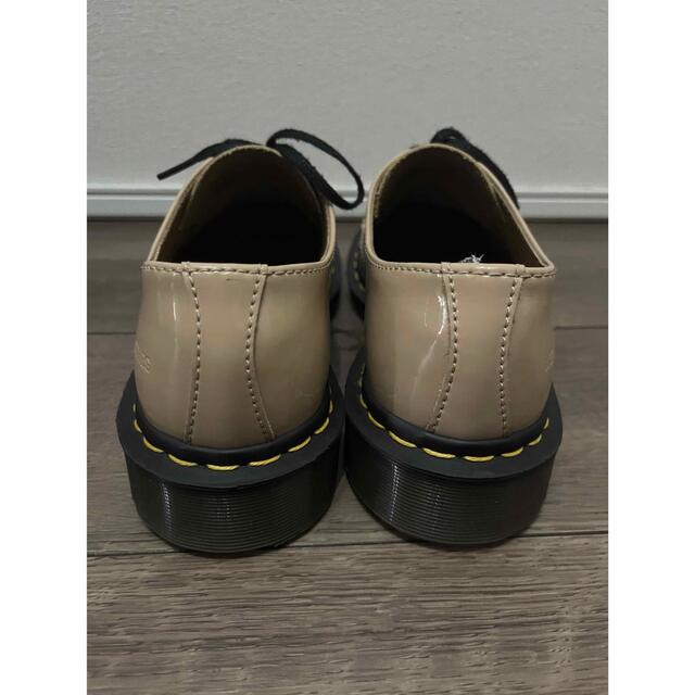 UNDERCOVER(アンダーカバー)のDR. MARTENS × UNDERCOVER 1461 メンズの靴/シューズ(ブーツ)の商品写真