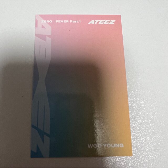 アチズ ATEEZ バッグ ライティニ ペンライト トレカ Lightiny