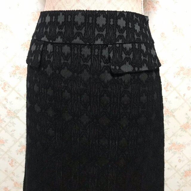 美品  デュアルビューの黒のスカート