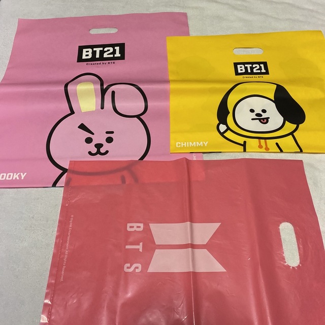 BT21(ビーティーイシビル)のbts bt21  ショッパー エンタメ/ホビーのCD(K-POP/アジア)の商品写真