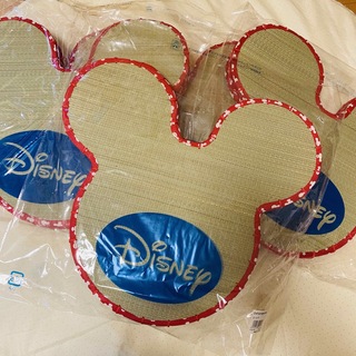 ディズニー(Disney)の4つセット　ディズニー ミッキー 座布団 新品未使用　Disney(その他)