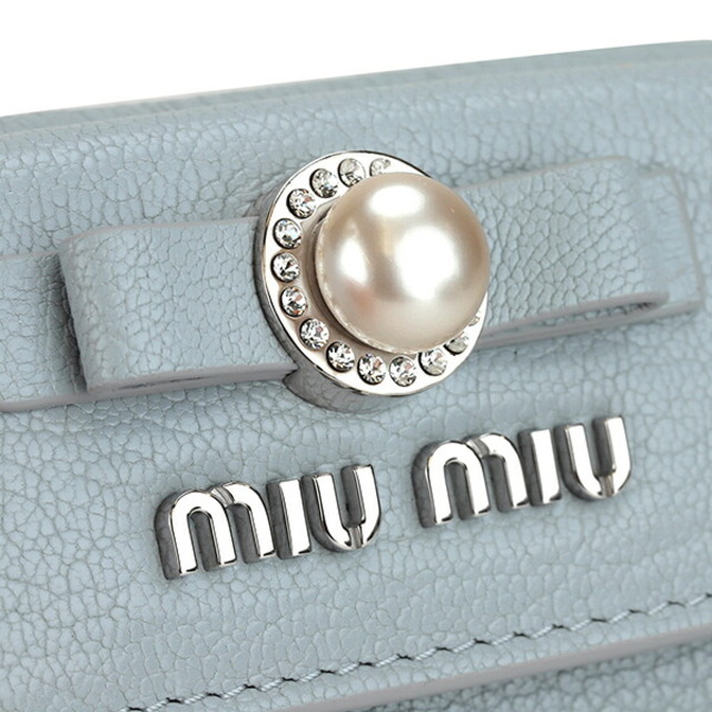 新品 ミュウミュウ MIU MIU 3つ折り財布 マドラス パール ライトブルー系 水色