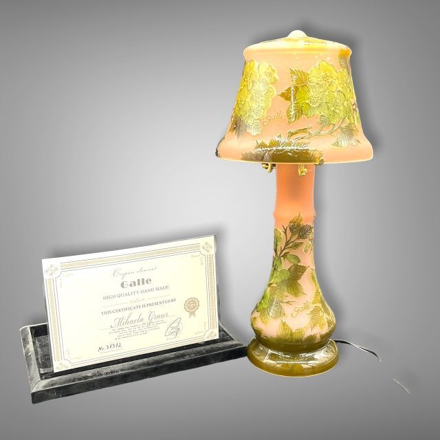 【代引き不可】 エミールガレ　 大　二灯ランプ 　蜻蛉紋　カメオ彫り　被せガラス　高さ40ｃｍ ガラス