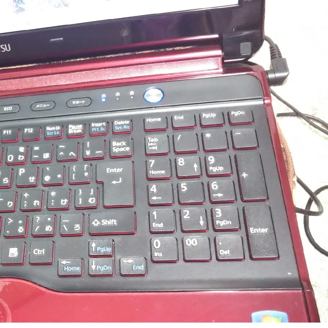 管理856B 初心者に最適 カメラ  Office 赤いノートPC スマホ/家電/カメラのPC/タブレット(ノートPC)の商品写真