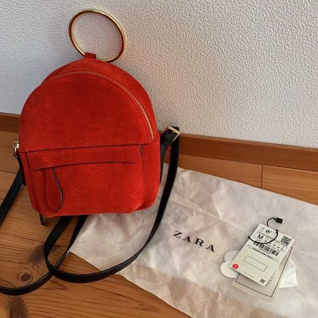 ZARA(ザラ)のZARA レザー　ミニリュック レディースのバッグ(リュック/バックパック)の商品写真