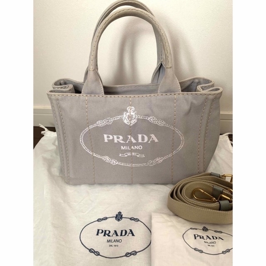 PRADA(プラダ)の【送料込】PRADA 2WAYショルダーバッグ カナパ 正規品 レディースのバッグ(トートバッグ)の商品写真
