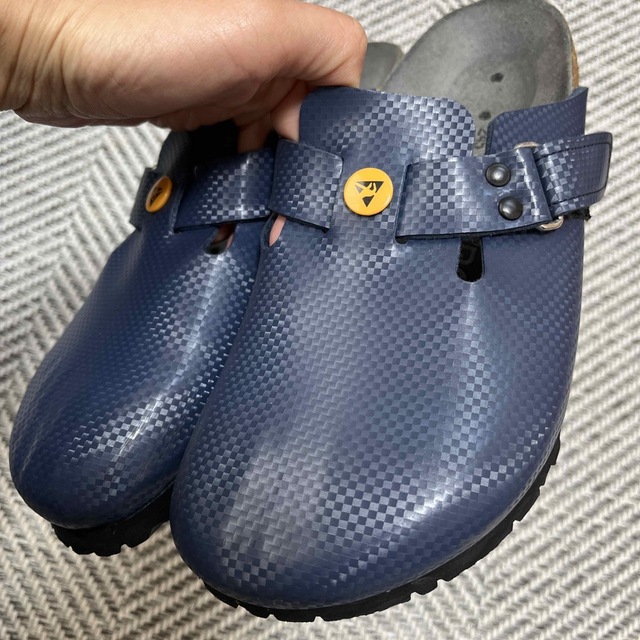 BIRKENSTOCK(ビルケンシュトック)のビルケンシュトック　BIRKENSTOCK サンダル　ネイビー　24.5 レディースの靴/シューズ(サンダル)の商品写真