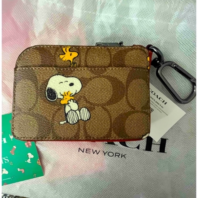 送料&加工料込 【新品!】COACH スヌーピー Lジップ キーケース