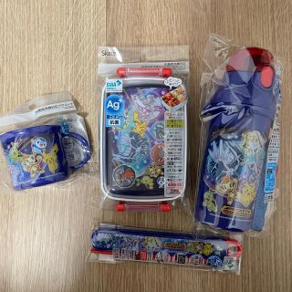 ポケモン(ポケモン)のポケモン　ランチセット　お弁当箱　スライド箸　プラコップ　水筒　幼稚園　保育園(弁当用品)