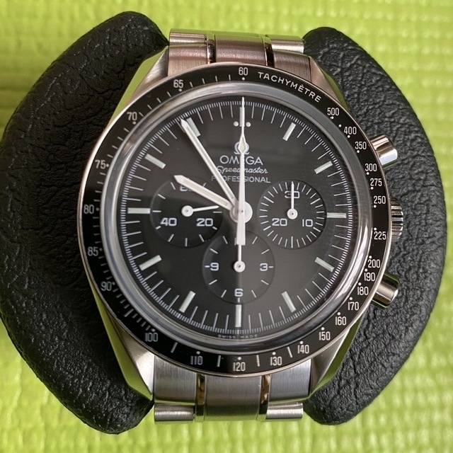 OMEGA(オメガ)の値下　オメガ　スピードマスタープロフェッショナル　ムーンウォッチ　裏スケ　極美品 メンズの時計(腕時計(アナログ))の商品写真