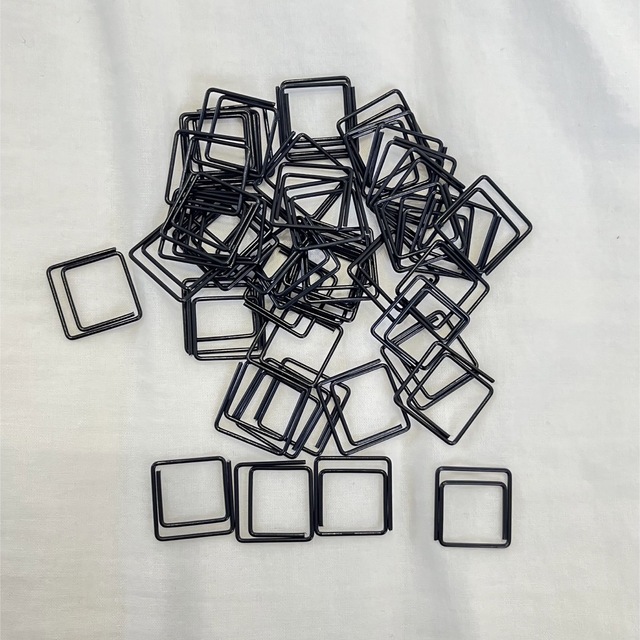 IKEA(イケア)の四角針金クリップ ハンドメイドの文具/ステーショナリー(しおり/ステッカー)の商品写真