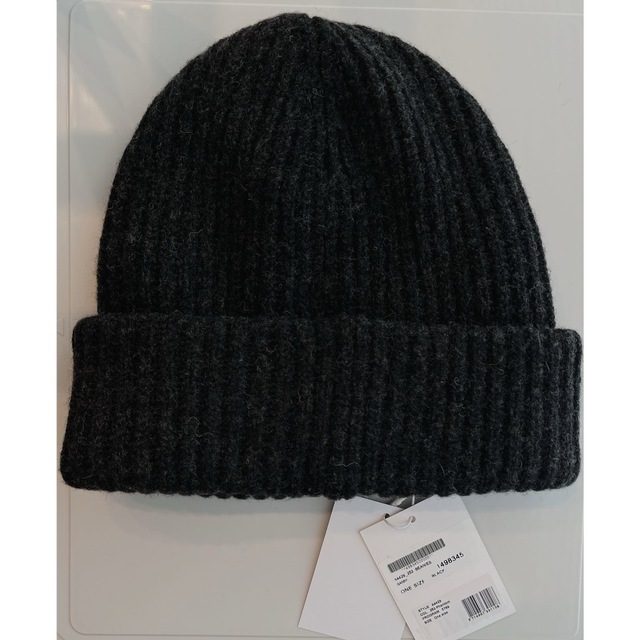 TOMORROWLAND(トゥモローランド)の新品未使用✩GANNI ガニー  リブニット ビーニー ブラック ニット帽 レディースの帽子(ニット帽/ビーニー)の商品写真