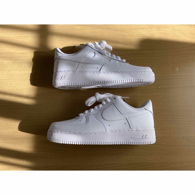 NIKE AIR FORCE 1 '07