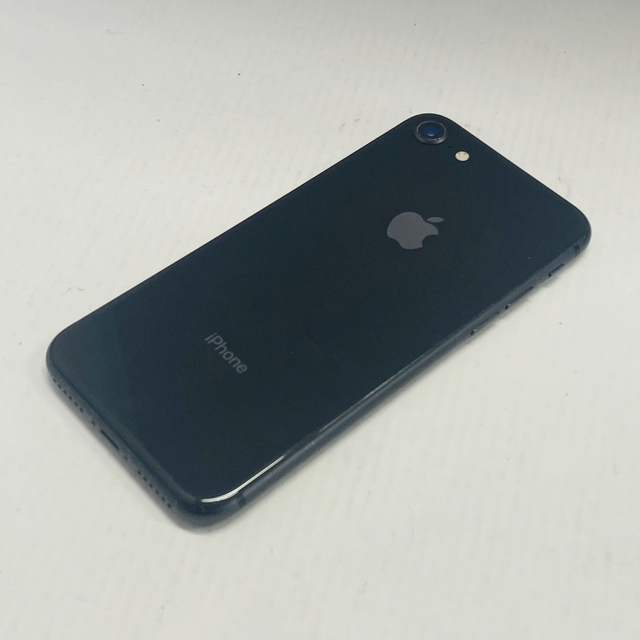 docomo→SIMロック解除 iPhone8 64GB 本体のみ docomo→SIMロック解除 iPhone8 64GB 本体のみ