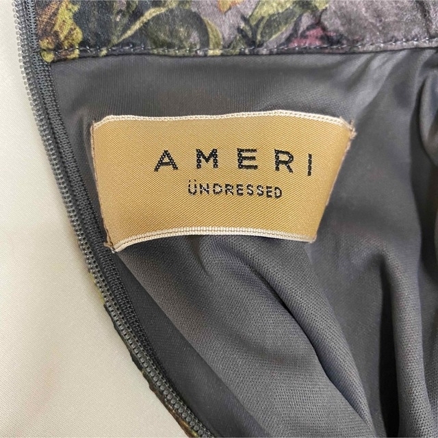 Ameri VINTAGE(アメリヴィンテージ)のAmeri★UNDRESSED NATHALIE VEST SET DRESS レディースのワンピース(ロングワンピース/マキシワンピース)の商品写真