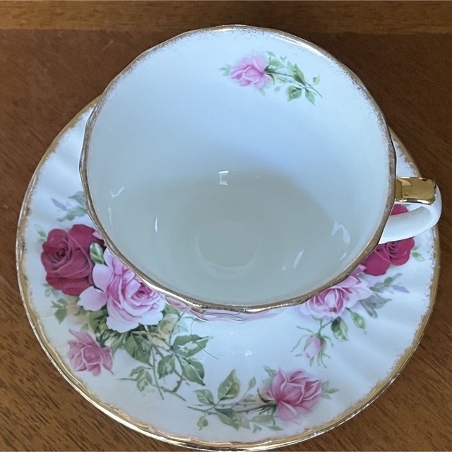 ROYAL ALBERT(ロイヤルアルバート)の【英国ビンテージ】ダッチェス★イングリッシュローズ★C/S  インテリア/住まい/日用品のキッチン/食器(食器)の商品写真