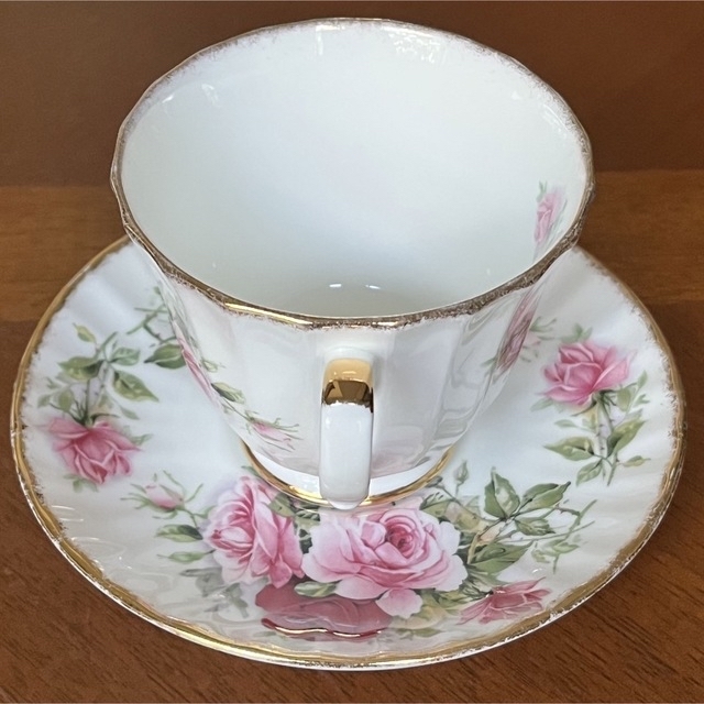 ROYAL ALBERT(ロイヤルアルバート)の【英国ビンテージ】ダッチェス★イングリッシュローズ★C/S  インテリア/住まい/日用品のキッチン/食器(食器)の商品写真