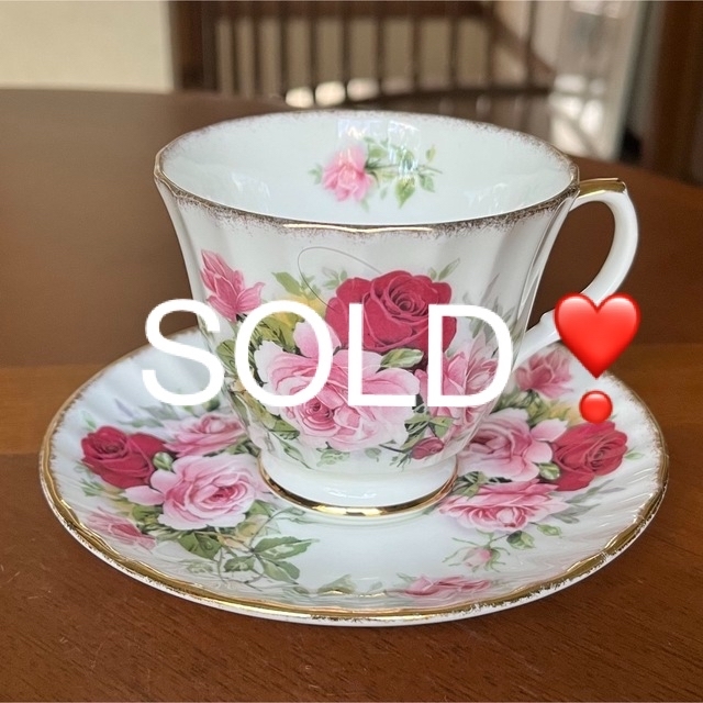 ROYAL ALBERT(ロイヤルアルバート)の【英国ビンテージ】ダッチェス★イングリッシュローズ★C/S  インテリア/住まい/日用品のキッチン/食器(食器)の商品写真