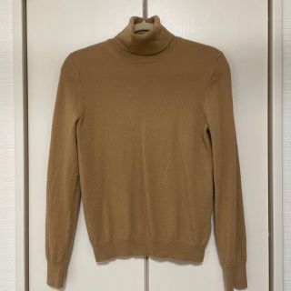 ユニクロ(UNIQLO)のUNIQLO カシミヤ100% タートルネックセーター Mサイズ　キャメル(ニット/セーター)