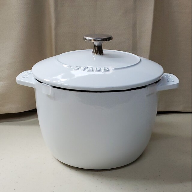 Staub ラ ココット デ ゴハン Mサイズ 16cmインテリア/住まい/日用品