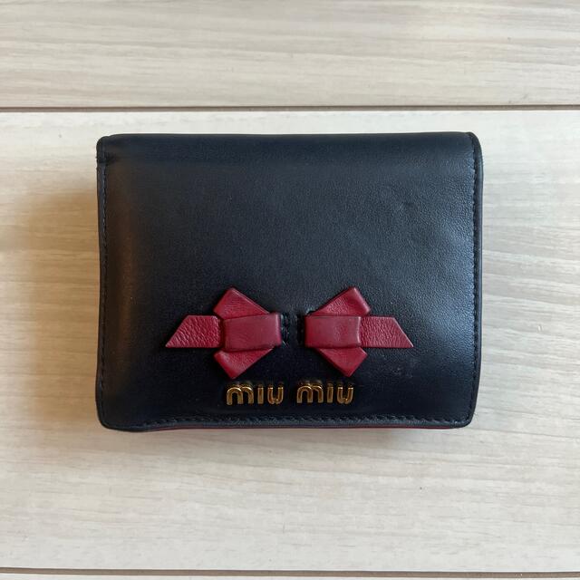 miumiu(ミュウミュウ)のmiumiu 折り財布 レディースのファッション小物(財布)の商品写真