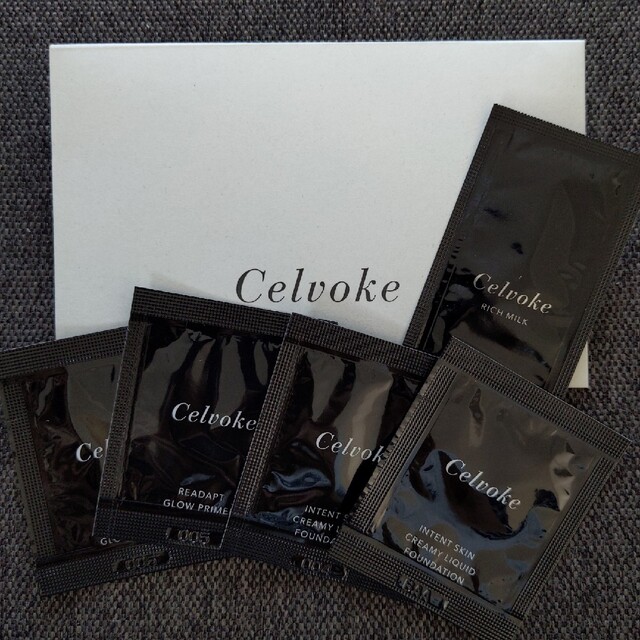 Celvoke(セルヴォーク)のCelvoke ファンデーション＆下地セット コスメ/美容のキット/セット(サンプル/トライアルキット)の商品写真