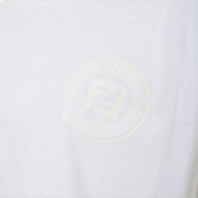 FENDI(フェンディ)のFENDI ロゴTシャツ レディースのトップス(Tシャツ(半袖/袖なし))の商品写真