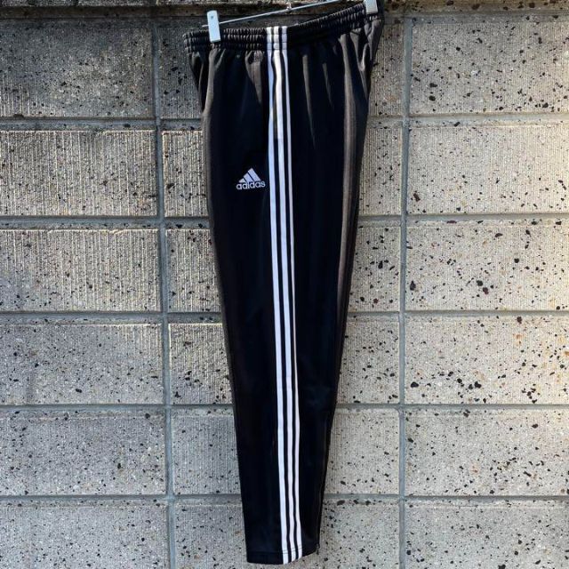 adidas 00s ロゴ刺繍 3ライン 黒×白  シャカシャカハーフパンツ