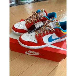 ナイキ(NIKE)のFRUiTY PEBBLES™ × Nike Dunk Low QS (スニーカー)