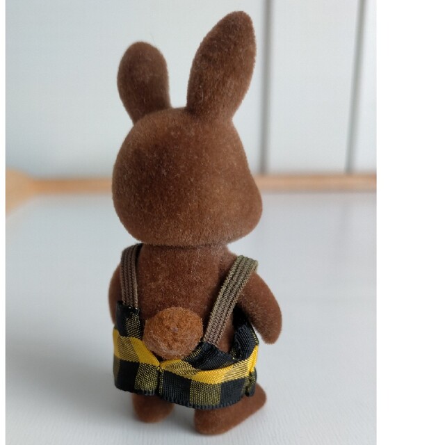 EPOCH(エポック)のシルバニアファミリー ウサギ ウサギの男の子 ブラウンウサギ シルバニア エンタメ/ホビーのおもちゃ/ぬいぐるみ(キャラクターグッズ)の商品写真