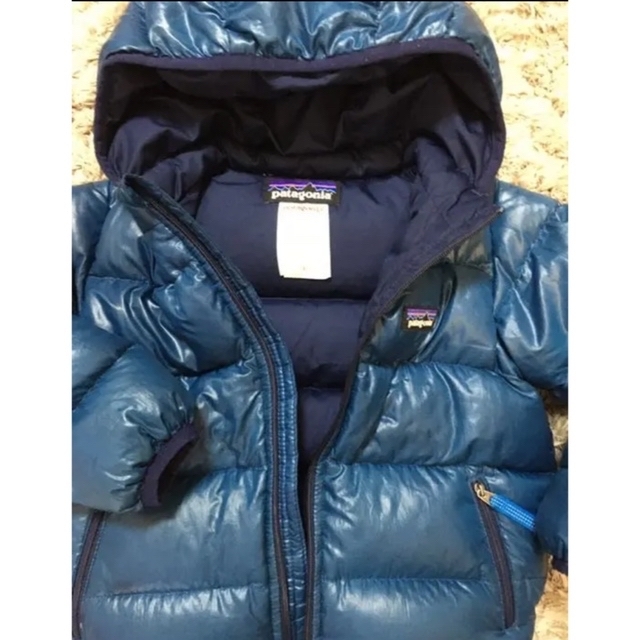 patagonia(パタゴニア)の☆しししさん専用☆パタゴニア2T ダウンコート キッズ/ベビー/マタニティのキッズ服男の子用(90cm~)(ジャケット/上着)の商品写真