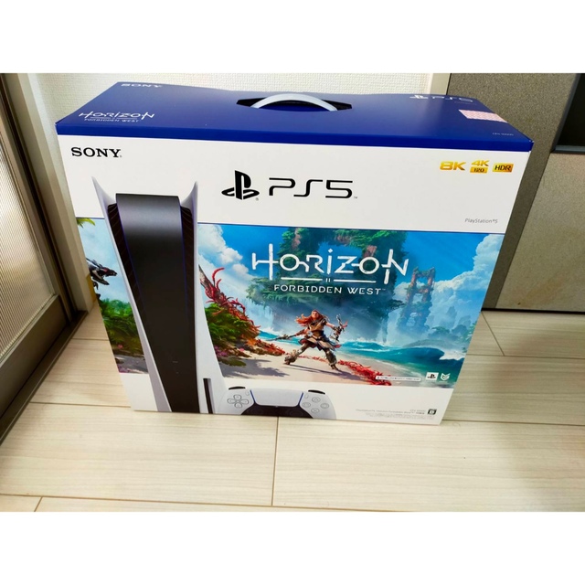 PlayStation 5 “Horizon Forbidden West”