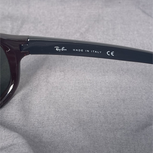 Ray-Ban(レイバン)の【美品】 Ray-Ban サングラス RB4084 660 レッド メンズのファッション小物(サングラス/メガネ)の商品写真