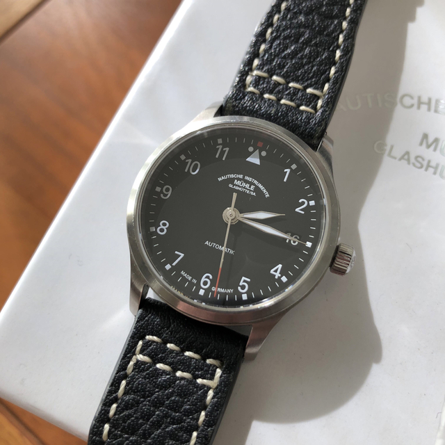 Mühle Glashütte（Muhle Glashutte）(ミューレグラスヒュッテ)のミューレ・グラスヒュッテ  M1-37-84 LB 国内正規品 メンズの時計(腕時計(アナログ))の商品写真