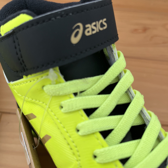 asics(アシックス)の新品 アシックス  レーザービーム シューズ 20cm キッズ/ベビー/マタニティのキッズ靴/シューズ(15cm~)(スニーカー)の商品写真