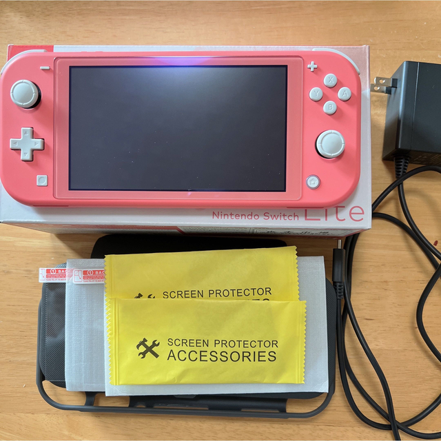 12周年記念イベントが Nintendo Switch Lite コーラル本体 充電器 ケース付き