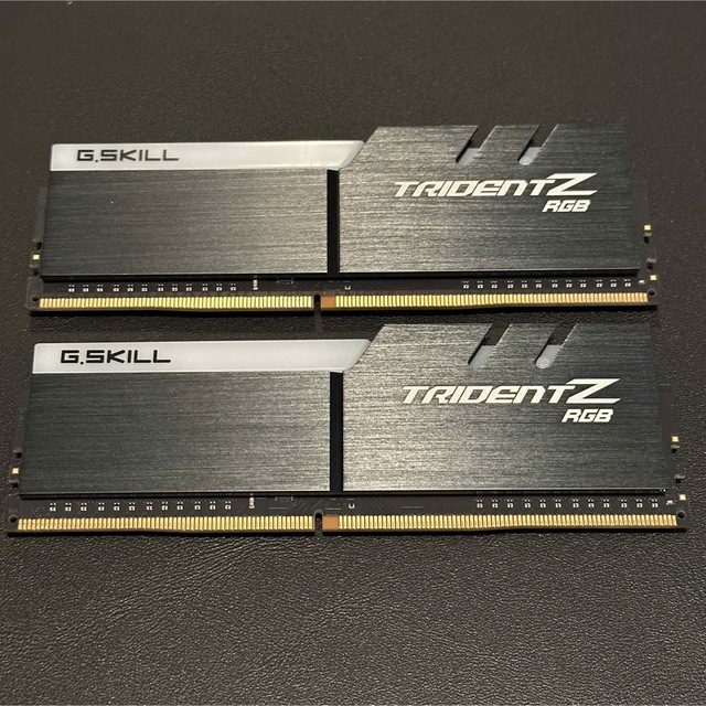 TridentZ DDR4-21300 8GB 4枚セット スマホ/家電/カメラのPC/タブレット(PCパーツ)の商品写真