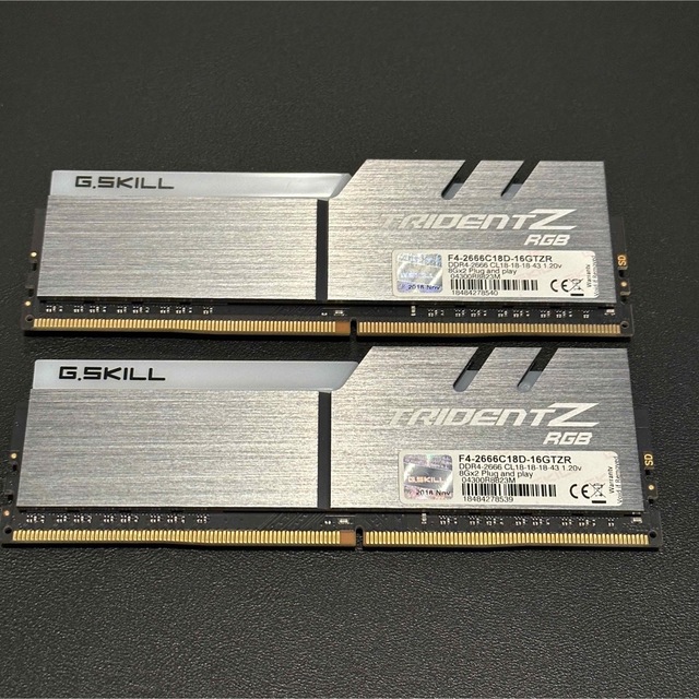 TridentZ DDR4-21300 8GB 4枚セット スマホ/家電/カメラのPC/タブレット(PCパーツ)の商品写真