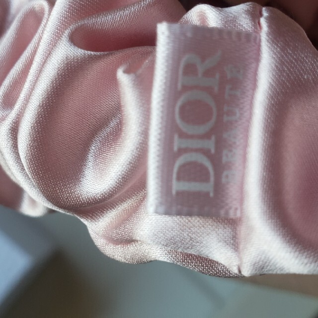 Christian Dior(クリスチャンディオール)のChristian Dior　シュシュ　ノベリティ レディースのヘアアクセサリー(ヘアゴム/シュシュ)の商品写真