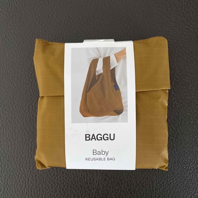 BAGGU(バグゥ)のBABY BAGGU ブロンズ レディースのバッグ(エコバッグ)の商品写真