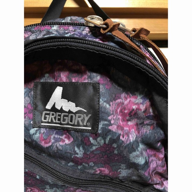 Gregory(グレゴリー)のグレゴリー 旧ロゴ ショルダーブレード フローラルタペストリー メンズのバッグ(バッグパック/リュック)の商品写真