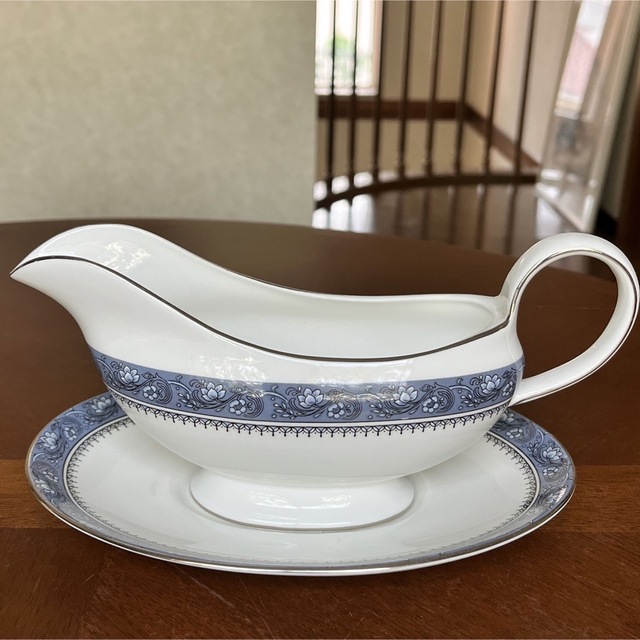 Aynsley China(エインズレイ)の【レア美品】エインズレイ★ブルーミスト★パーティセット インテリア/住まい/日用品のキッチン/食器(食器)の商品写真