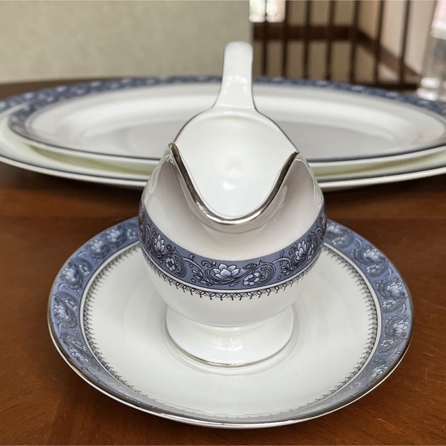 Aynsley China(エインズレイ)の【レア美品】エインズレイ★ブルーミスト★パーティセット インテリア/住まい/日用品のキッチン/食器(食器)の商品写真