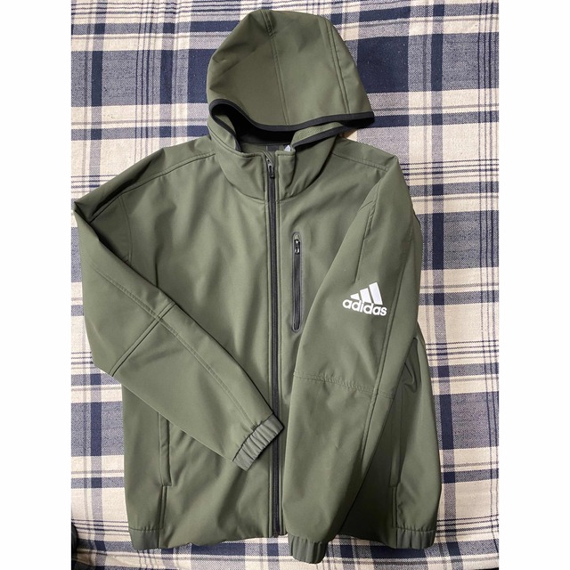 adidas(アディダス)のadidas  メンズジャケット　Ｌサイズ　カーキ色 メンズのジャケット/アウター(その他)の商品写真