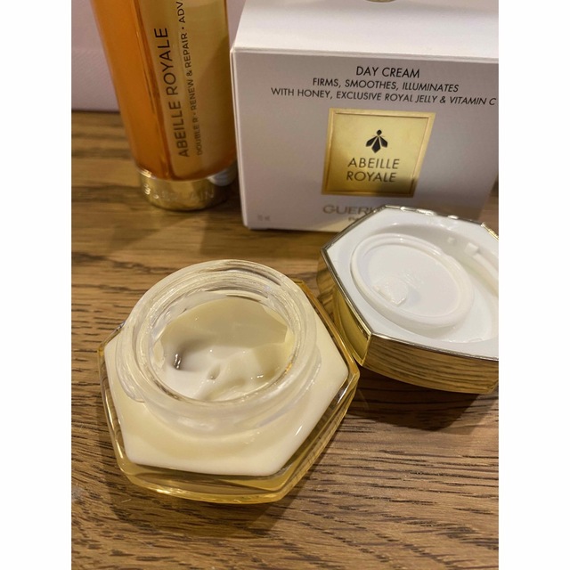 ゲラン アベイユロイヤル アドバンストダブルRセロム 50ml ゲラン アベイユロイヤル アドバンストダブルRセロム 50ml